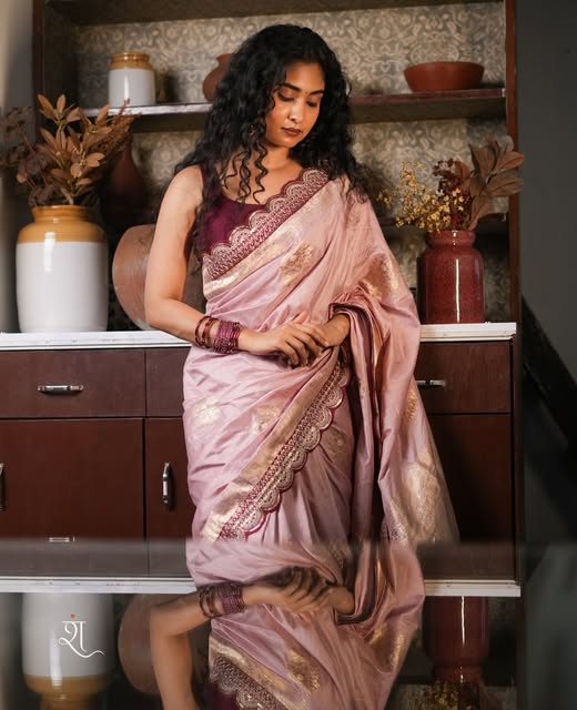 Gulnaar — photograph 1